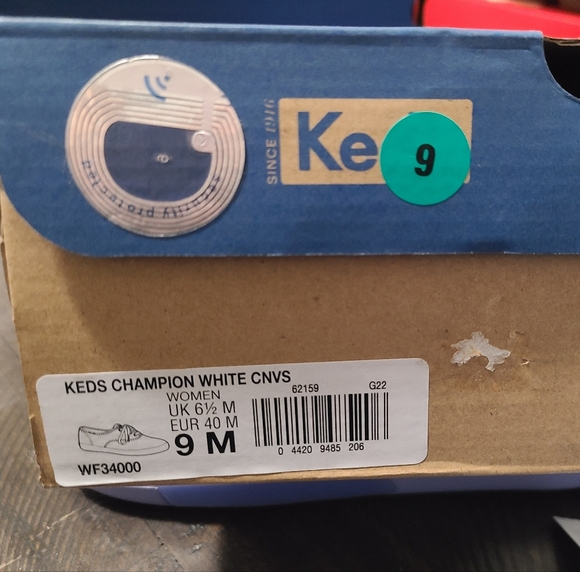 Keds Women's White Canvas Sneakers - Picture 3 of 3